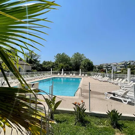 Apartman 17 - Les De Robinson - Avec Piscine En Bord De Siagne, A *